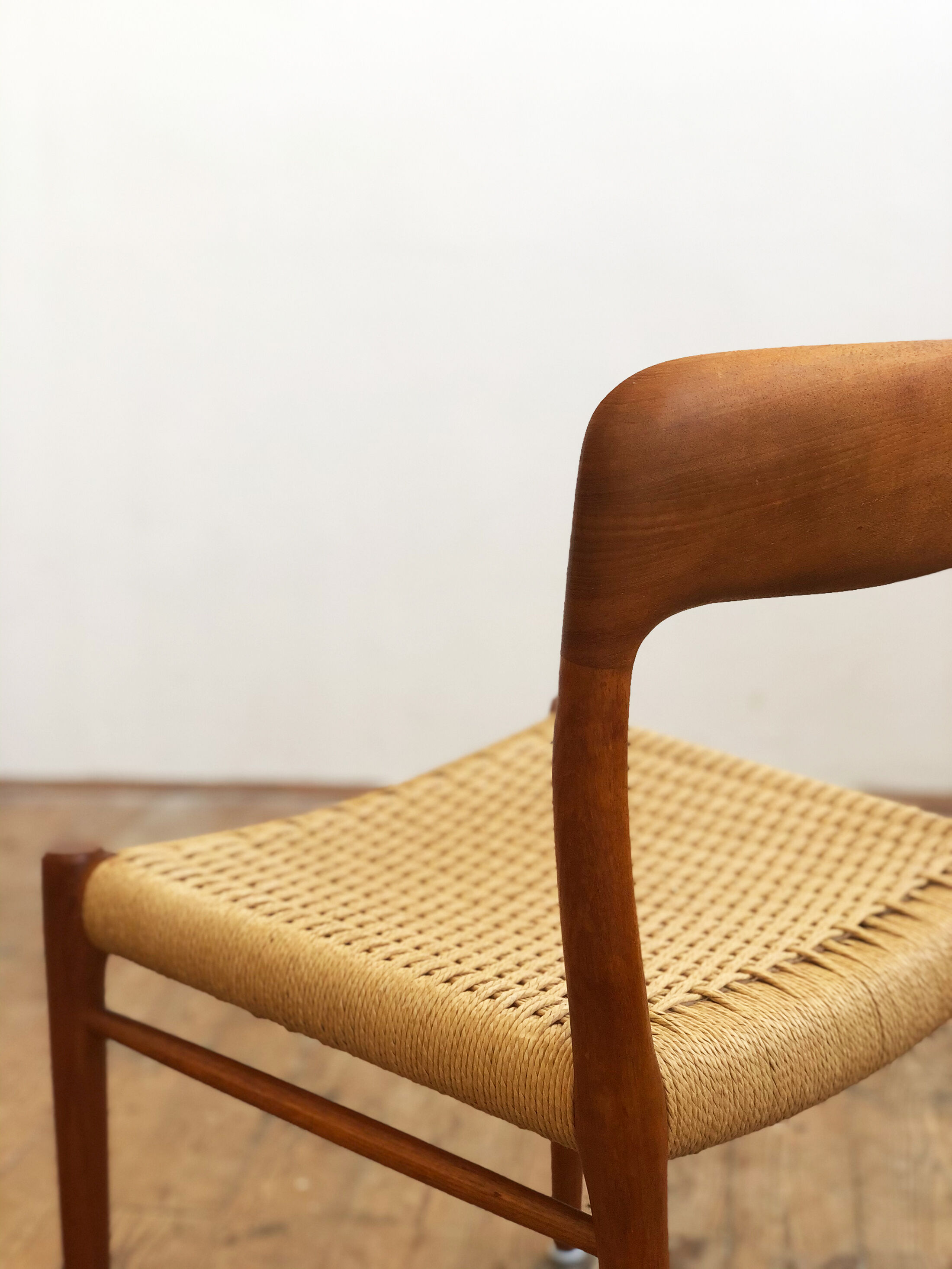 Danish dining chairs, model 75 by Niels O. Møller