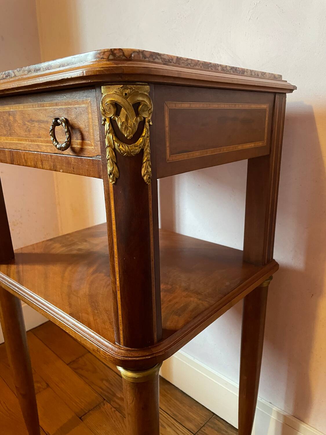 Lot tables de nuit bois et marbre