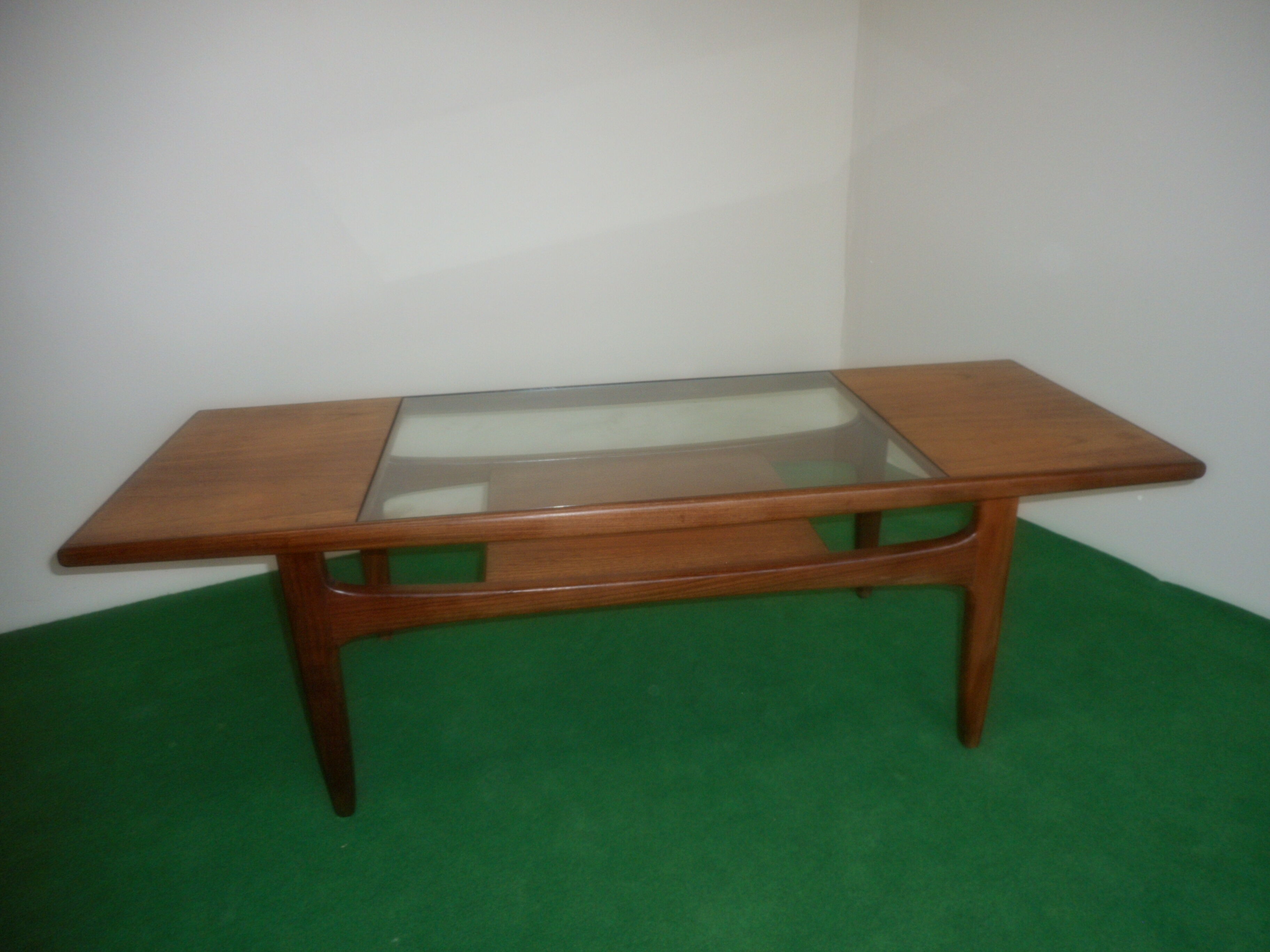 "Long John" coffee table in vintage teak