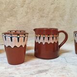 Coffee service in sandstone Amerindian motif