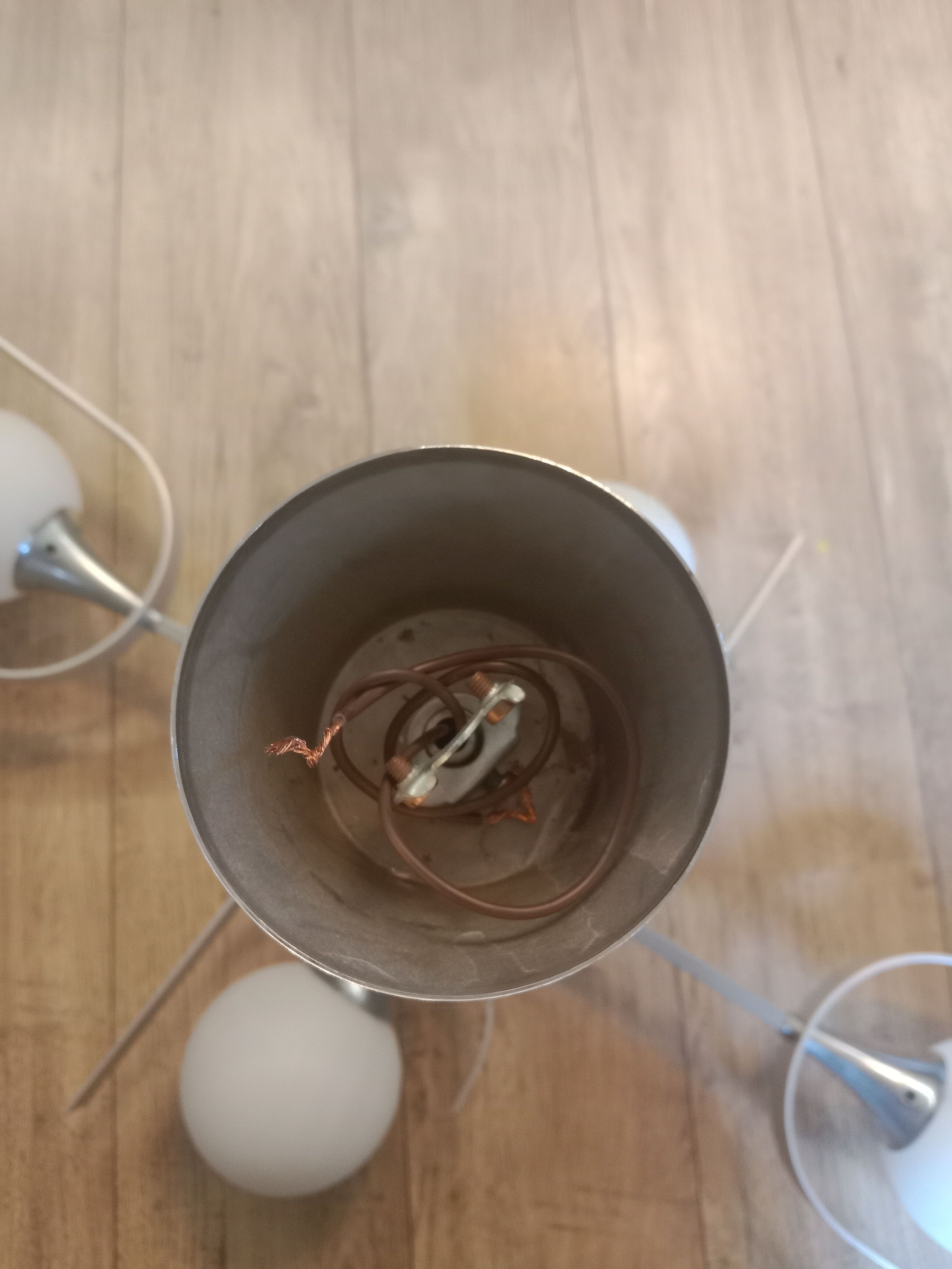 Chandelier chrome and opaline 4 burners