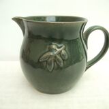 Pitcher with ice reserve