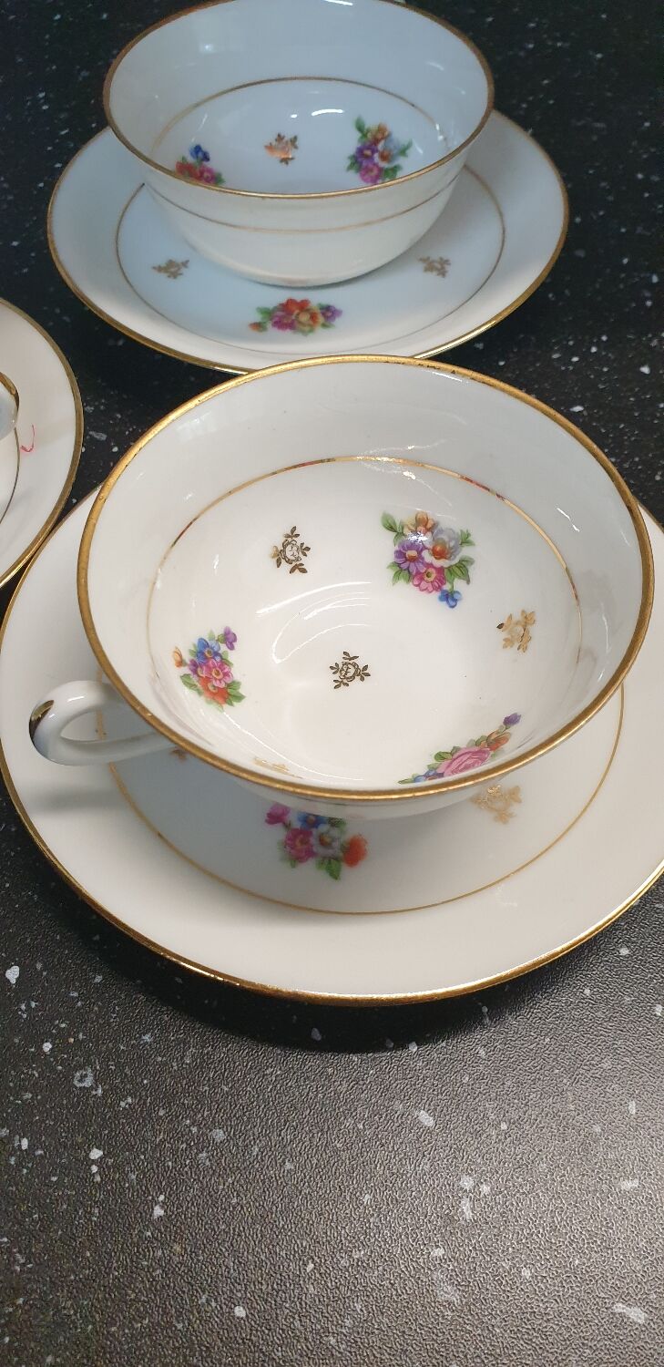 Set of three coffee cups