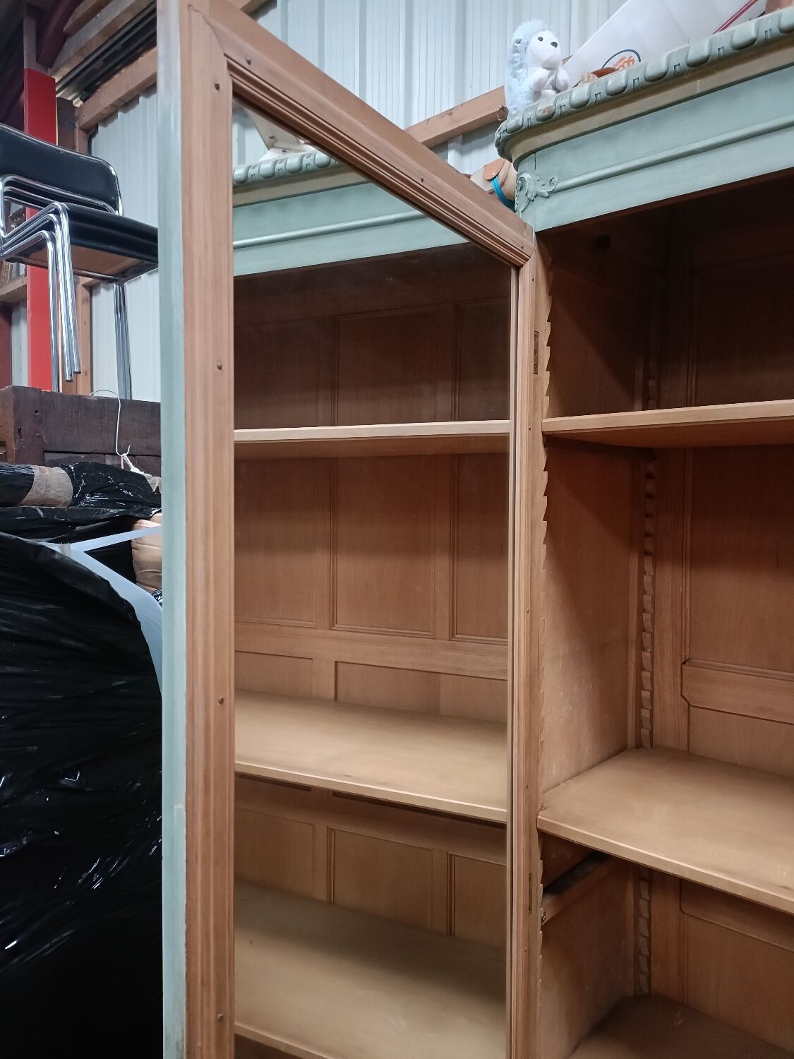 Classic wardrobe, 2 glass doors and interior mirrors