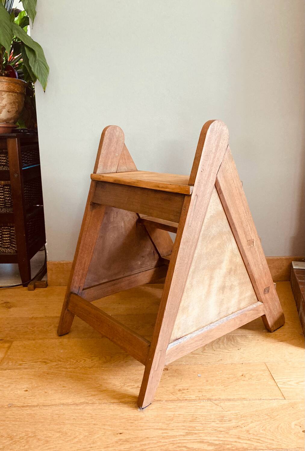 Closed staircase from the mid-20th century, mortise joints