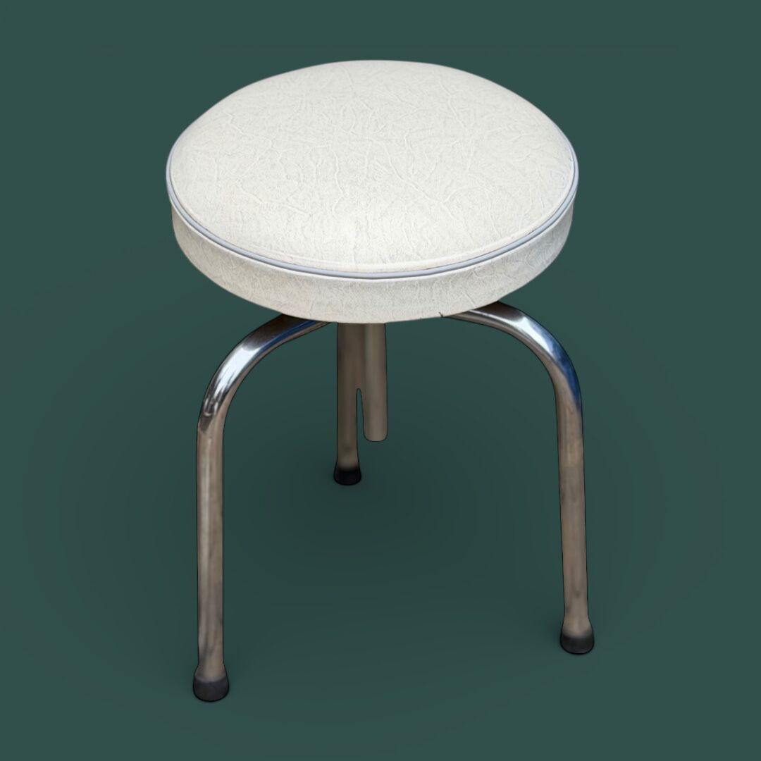 Pair of tripod workshop stools with screws from 1970.