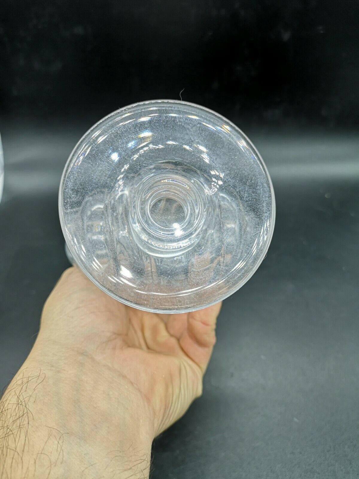 Vase Baccarat shell on foot shower