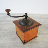 Old crank coffee mill laubion