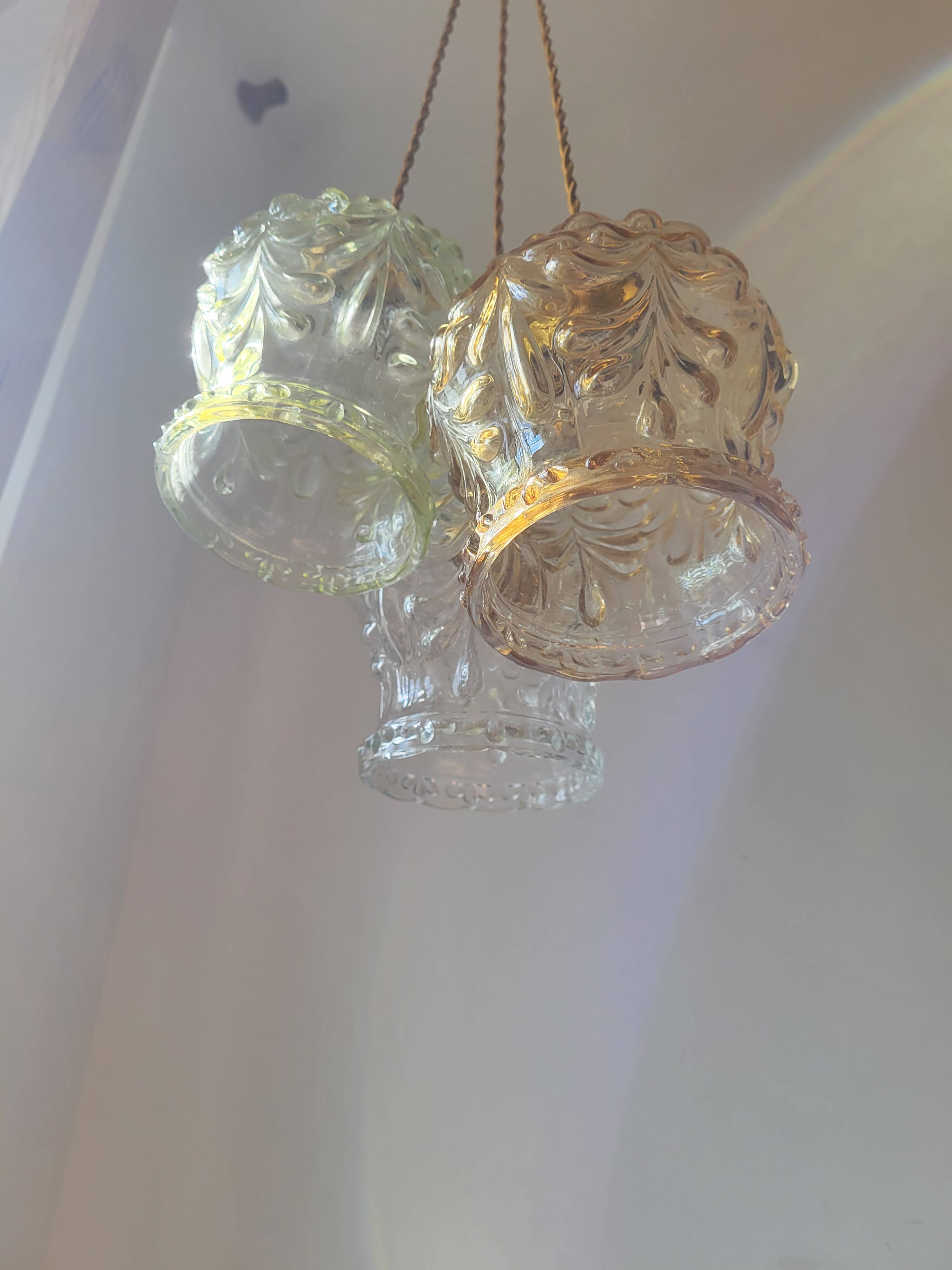 Trio de suspensions en verre moulé