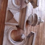 Shabby chic patina pediment