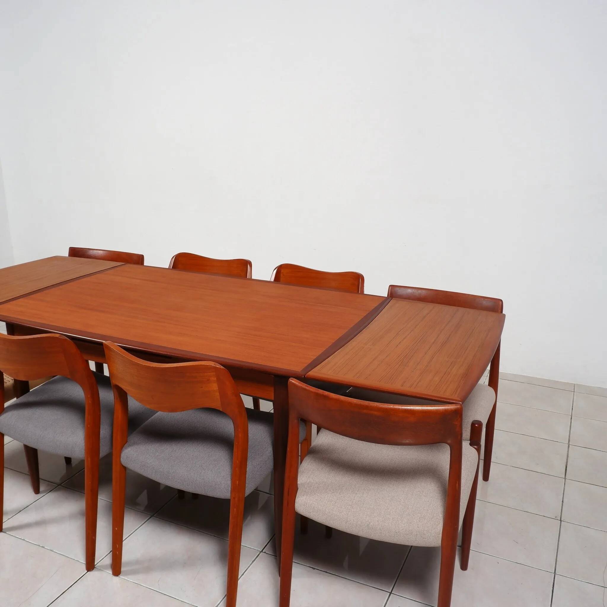 Table à manger extensible en teck par Wiesner & Hager, Autriche