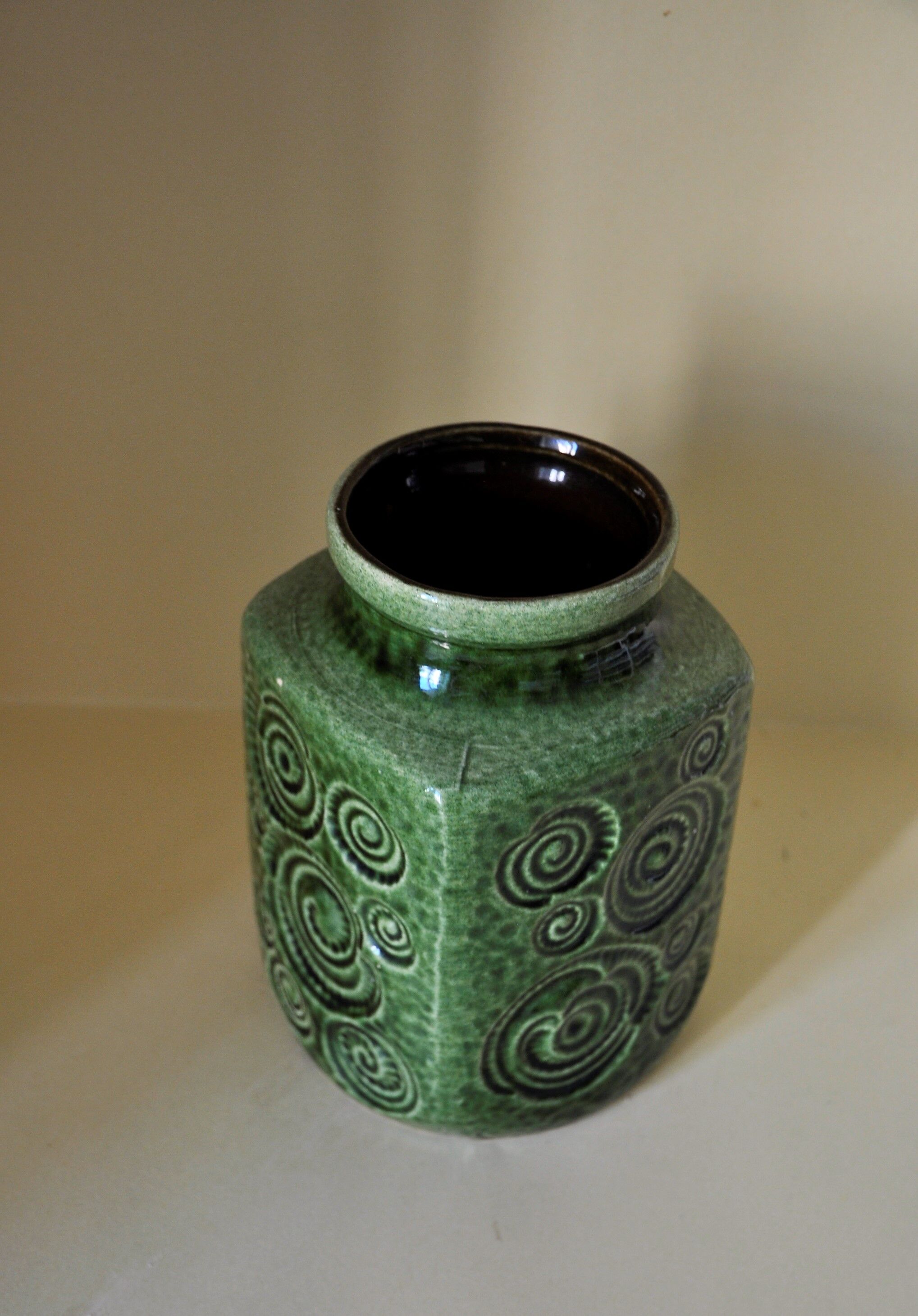 Vintage ceramic vase 70 '