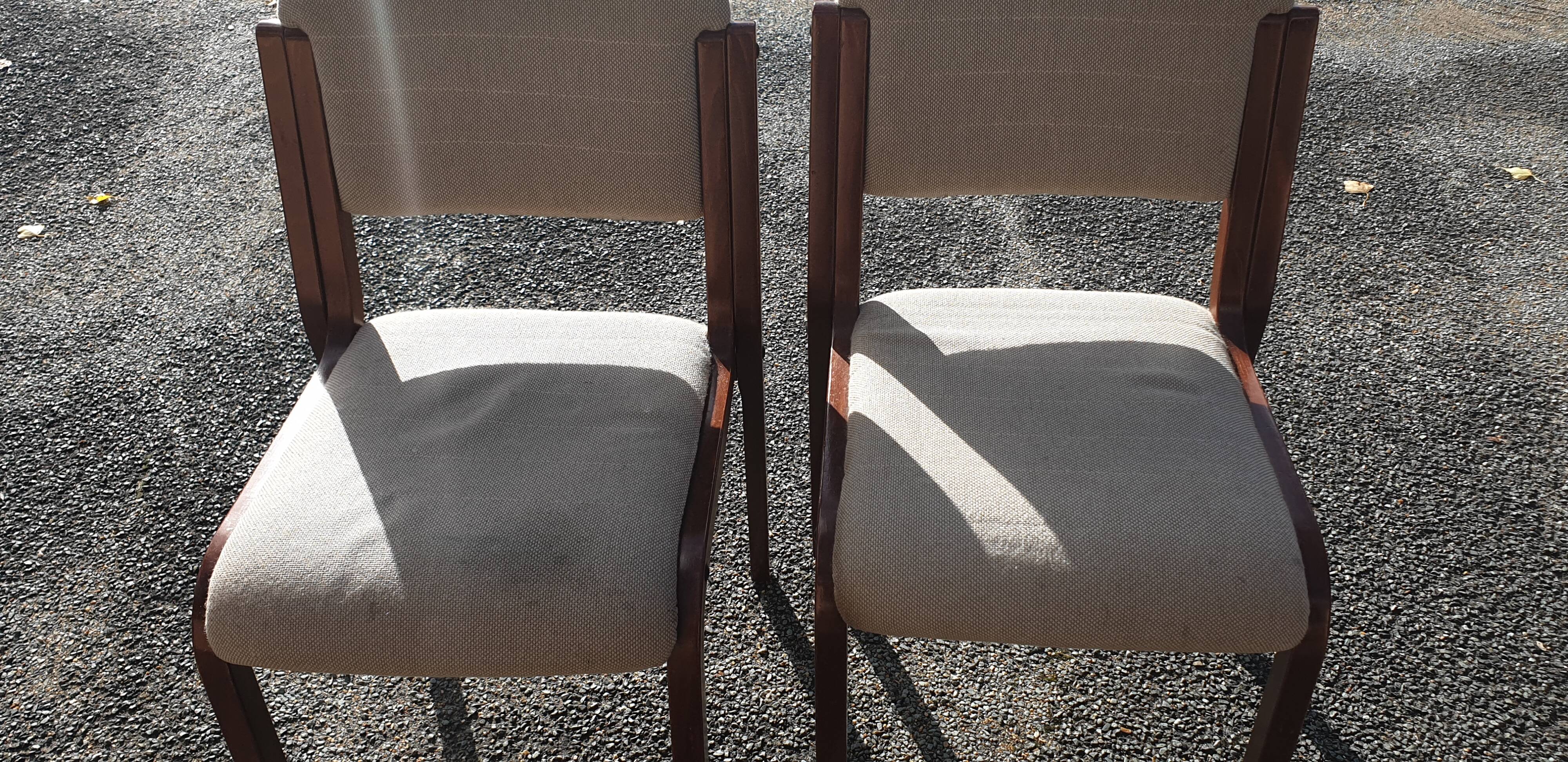 5 contemporary design chairs in curly wool