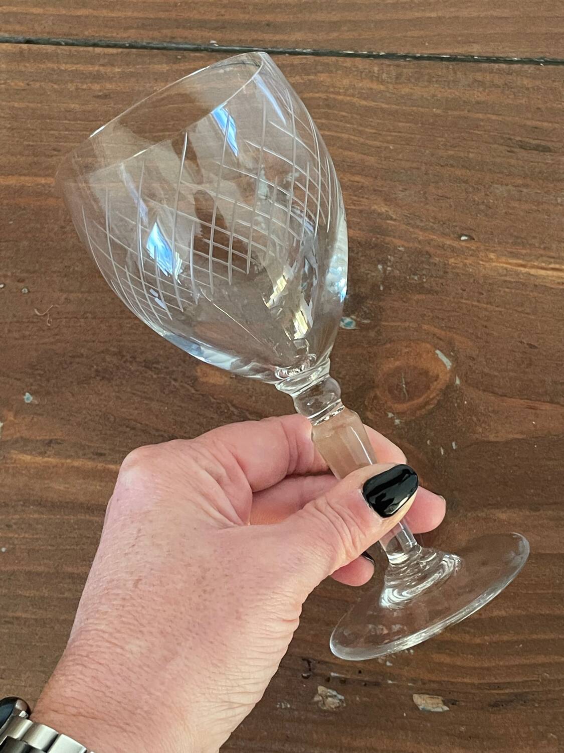 4 crystal wine glasses with stems