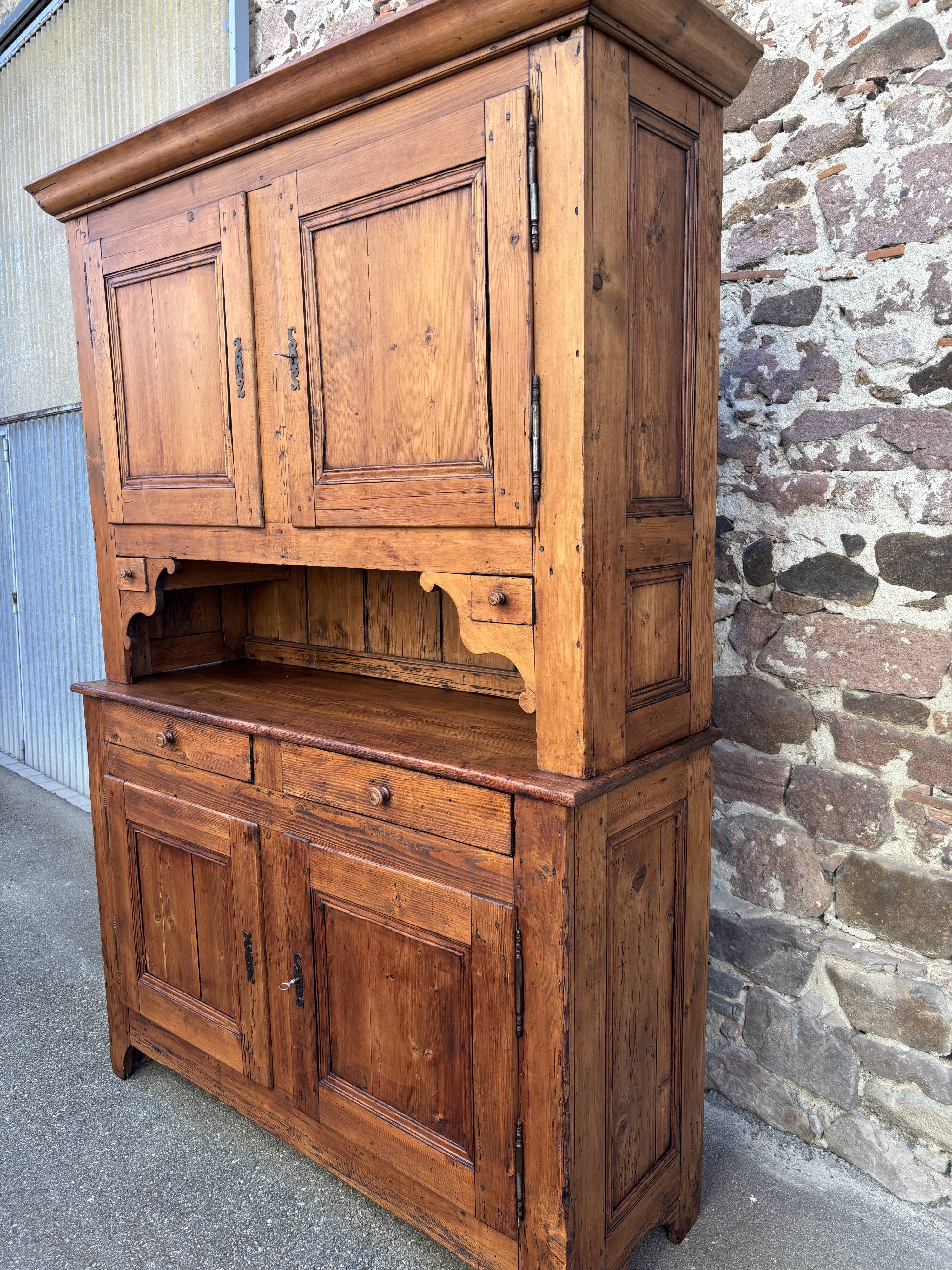 Savoie buffet, French cottage buffet, kitchen sideboard, 1850s.