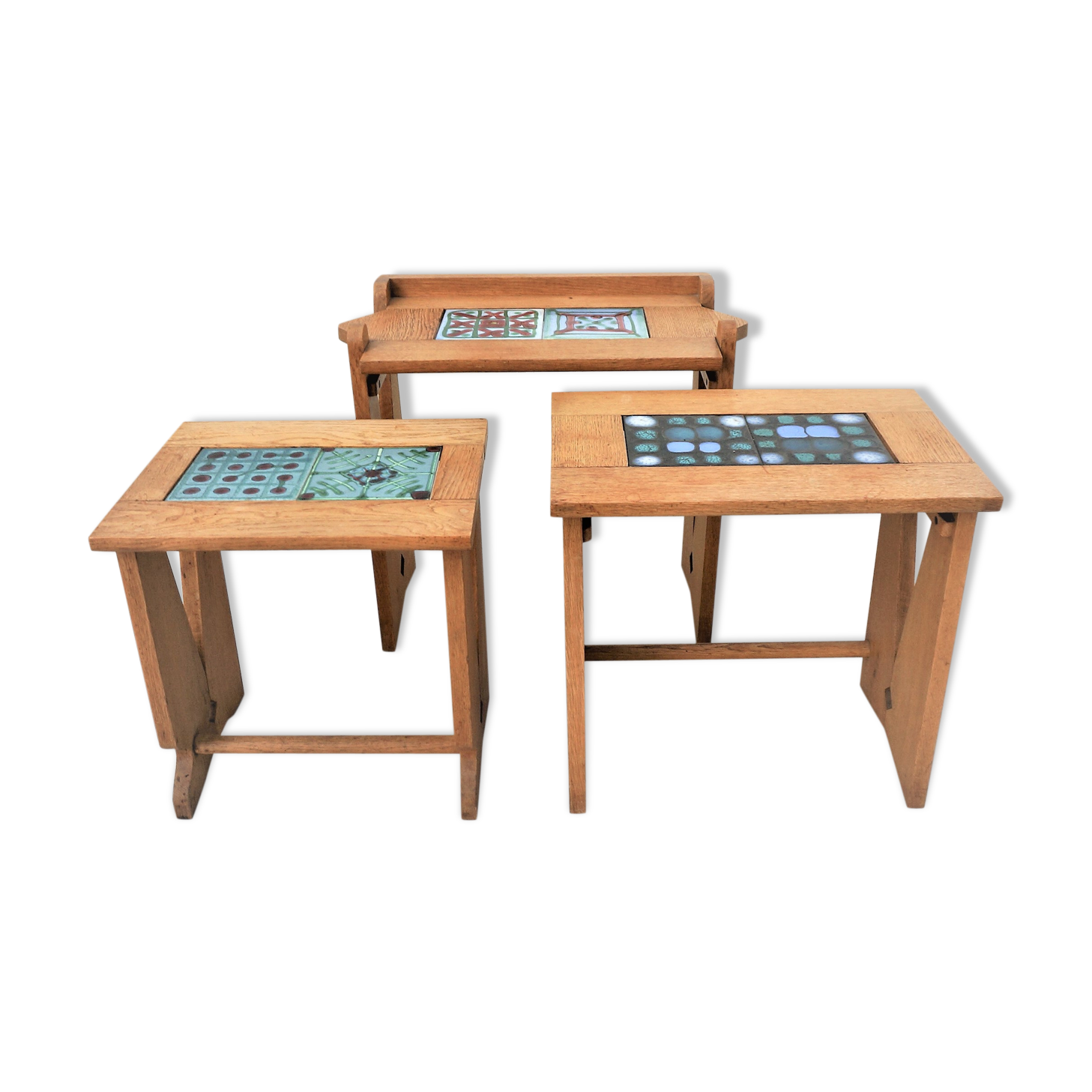 Pull out tables Guillerme and Chambron