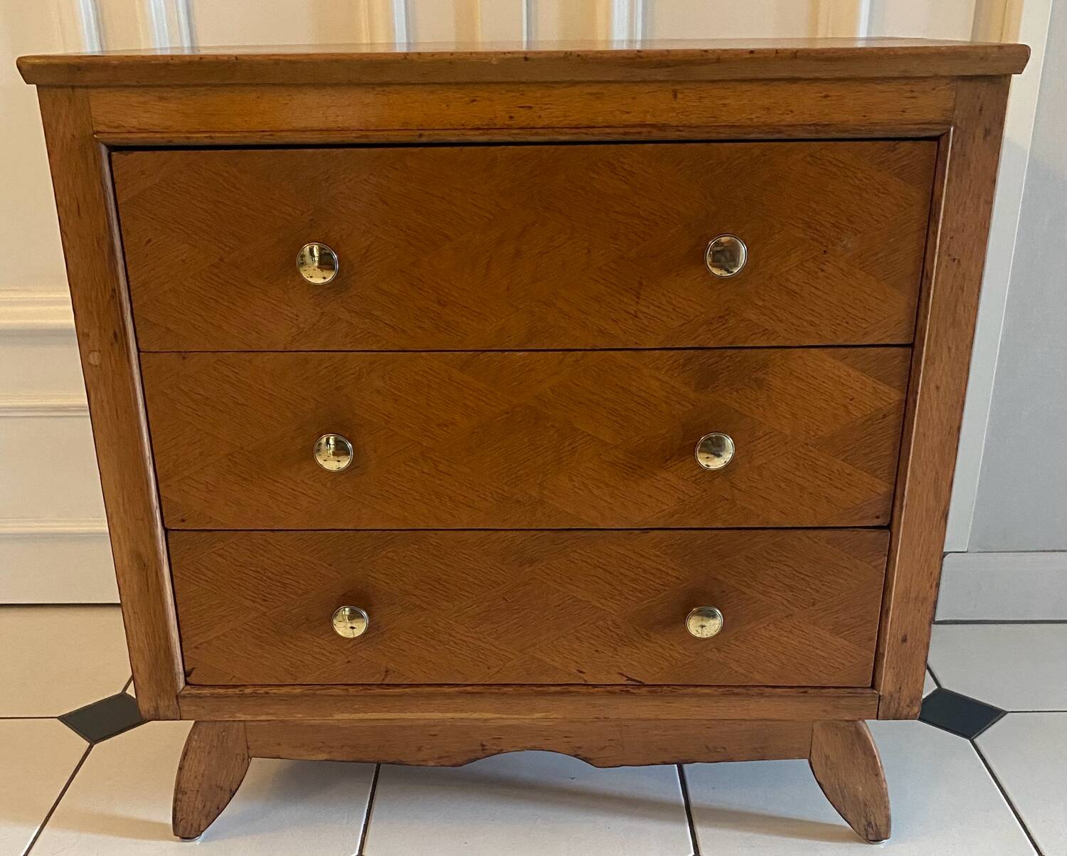Vintage chest of drawers from the 50s