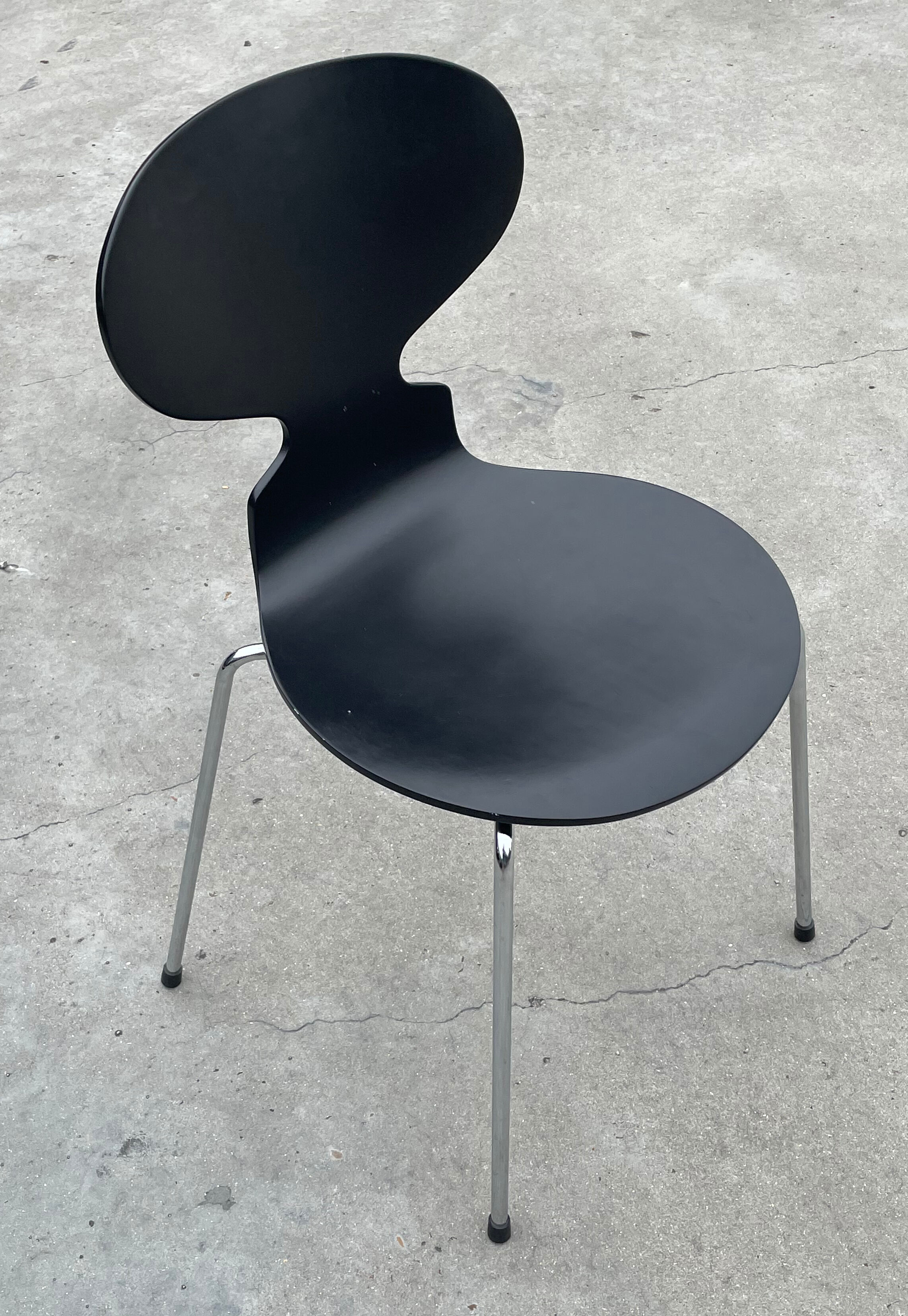 Arne Jacobsen - Fritz Hansen, Chair Model Ant in black
