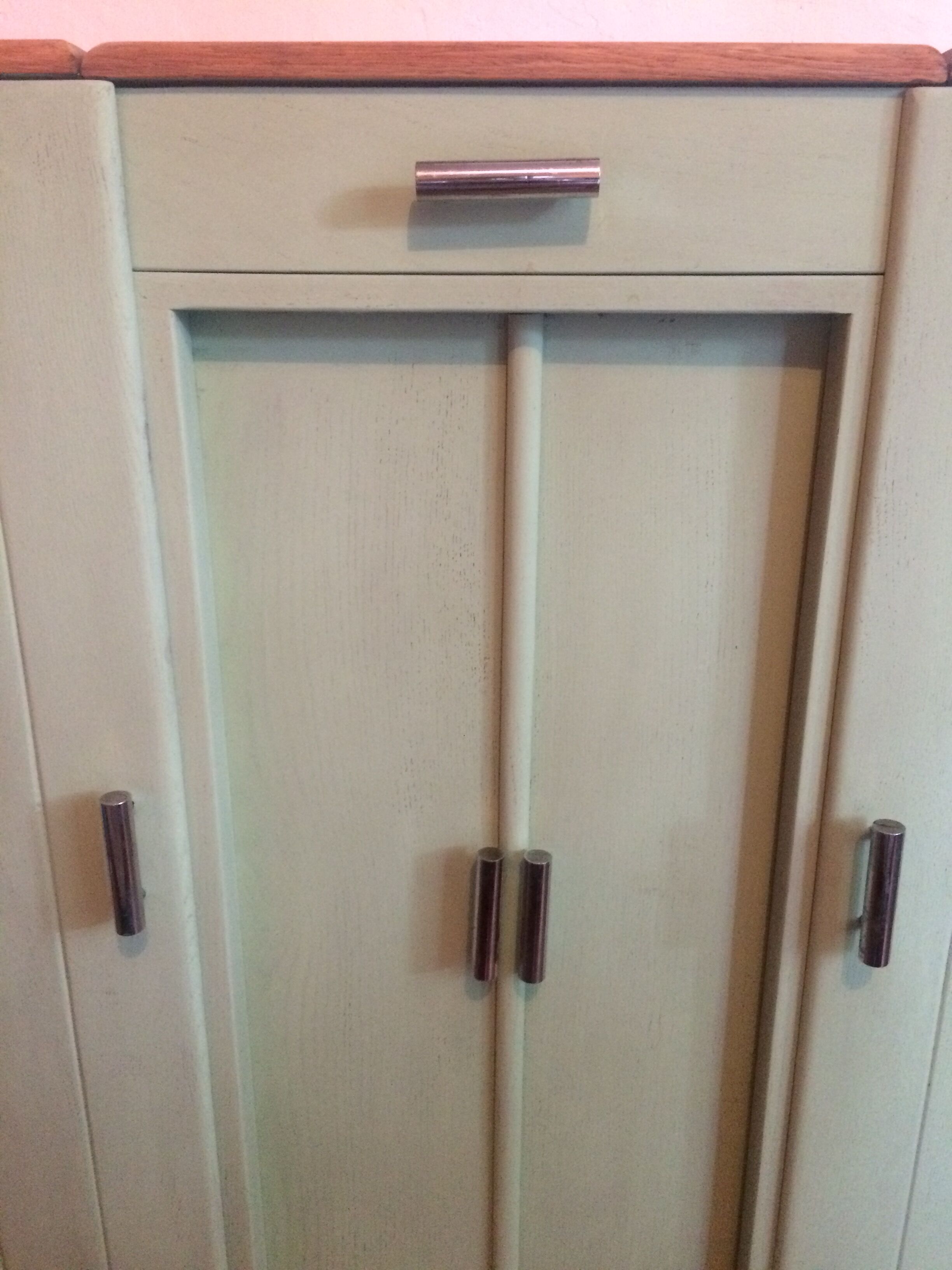 Buffet from the 1950s