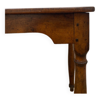 Bistro farmhouse table