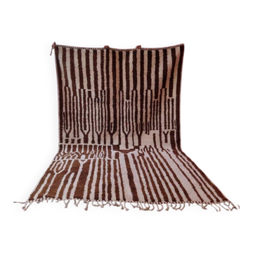 Handmade traditional natural wool rug size 2.5/3.5 m