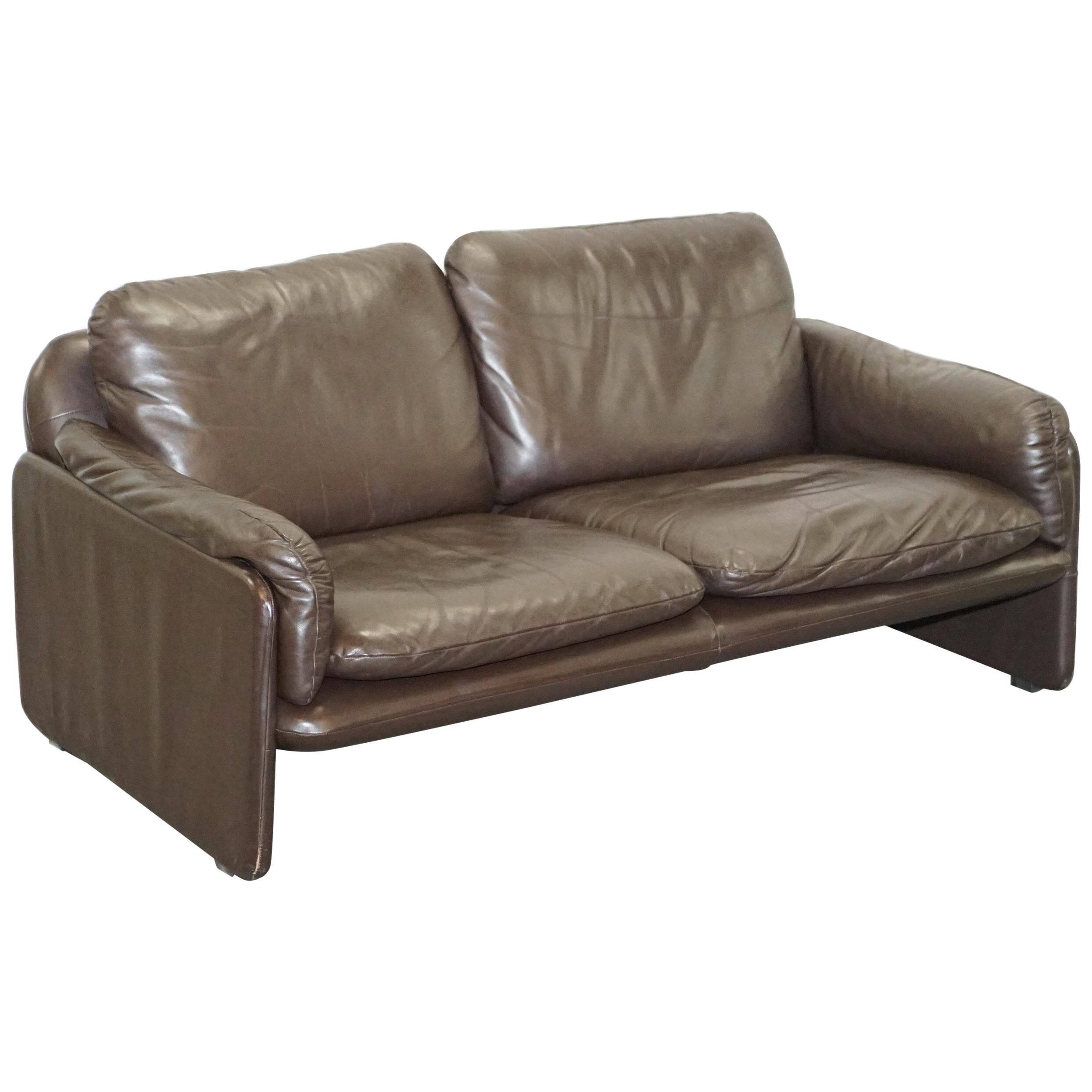 Two-seater Danish leather canapé Mid-Century Modern