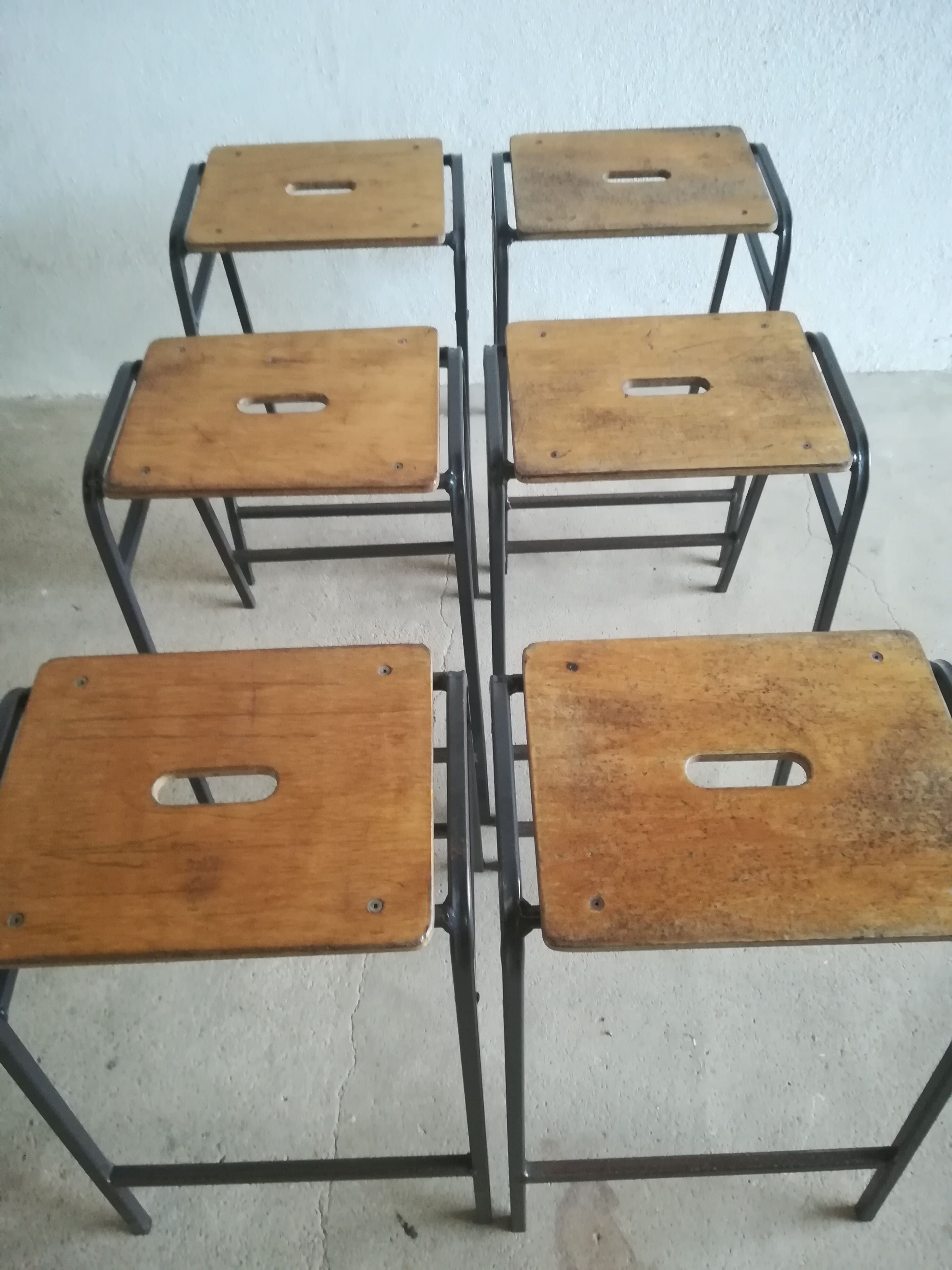 Lot of 6 laboratory stools