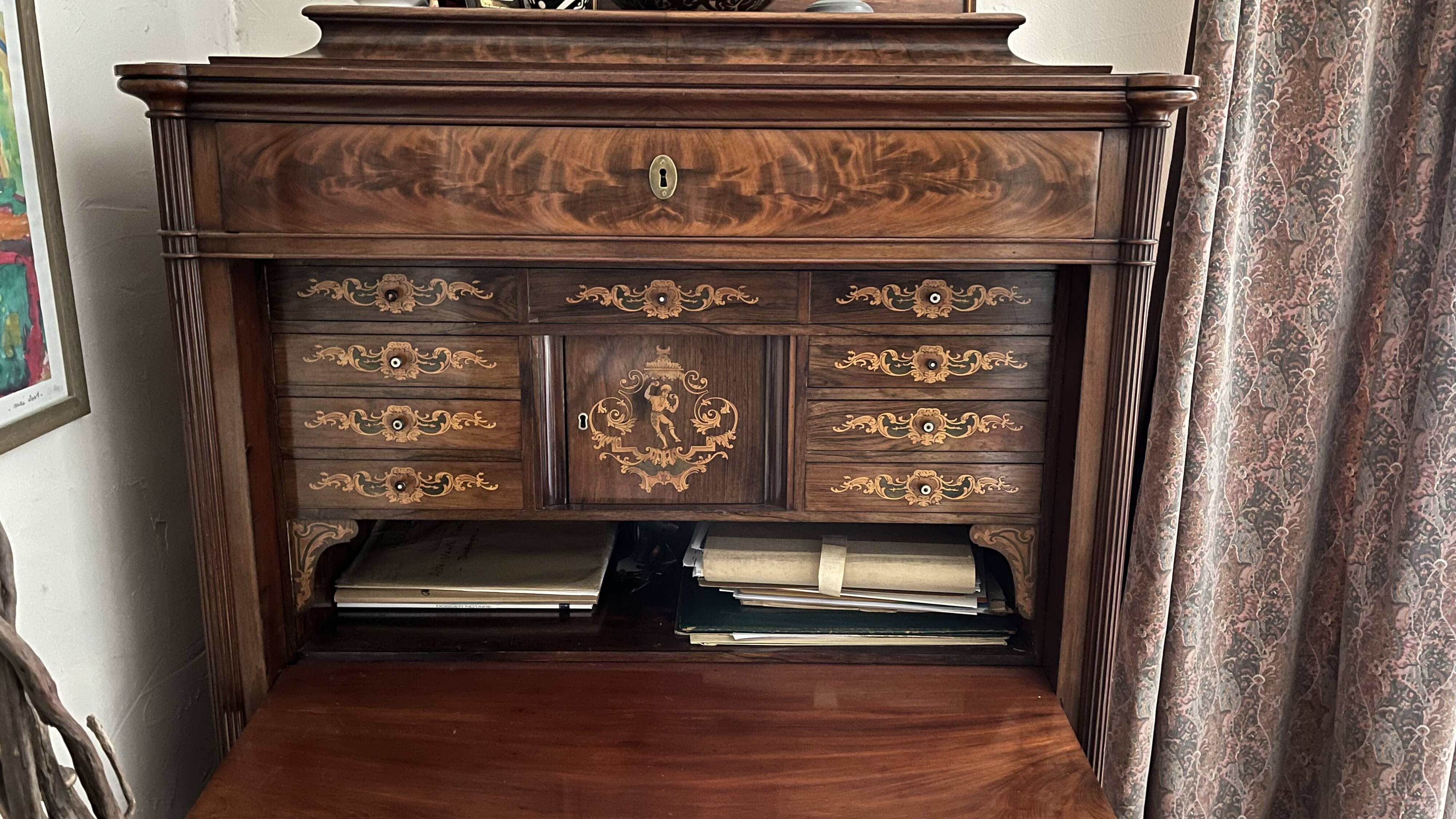 George III flap-top secretary in flamed mahogany, late 18th century