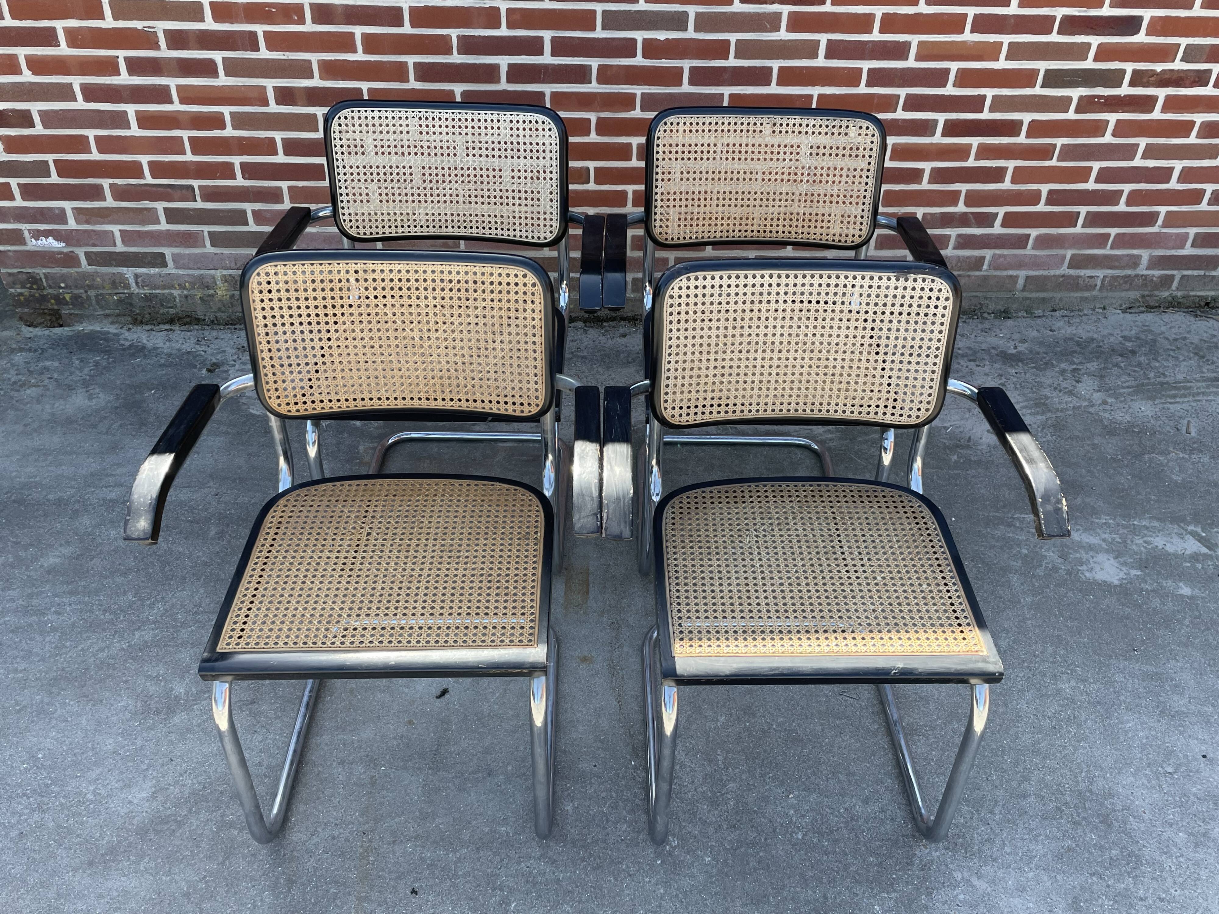 Set of 4 chairs model B64 Cesca with armrests in Black and Chrome