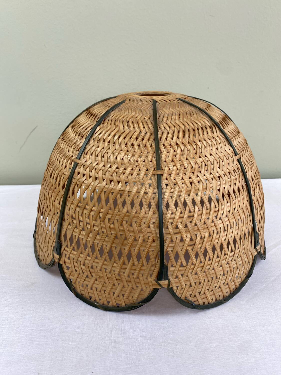 Suspension tulipe tressée