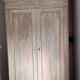Armoire bois massif cérusé