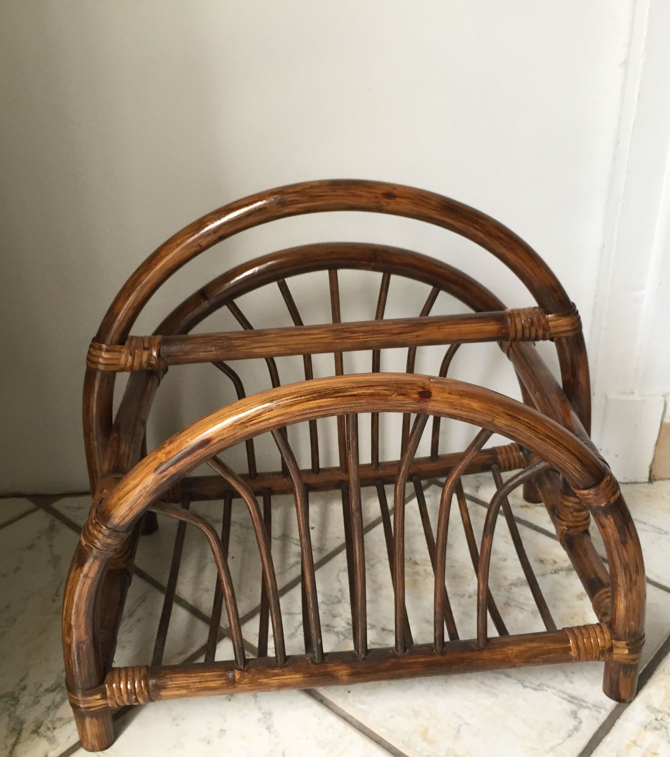 Magazine rack Wicker