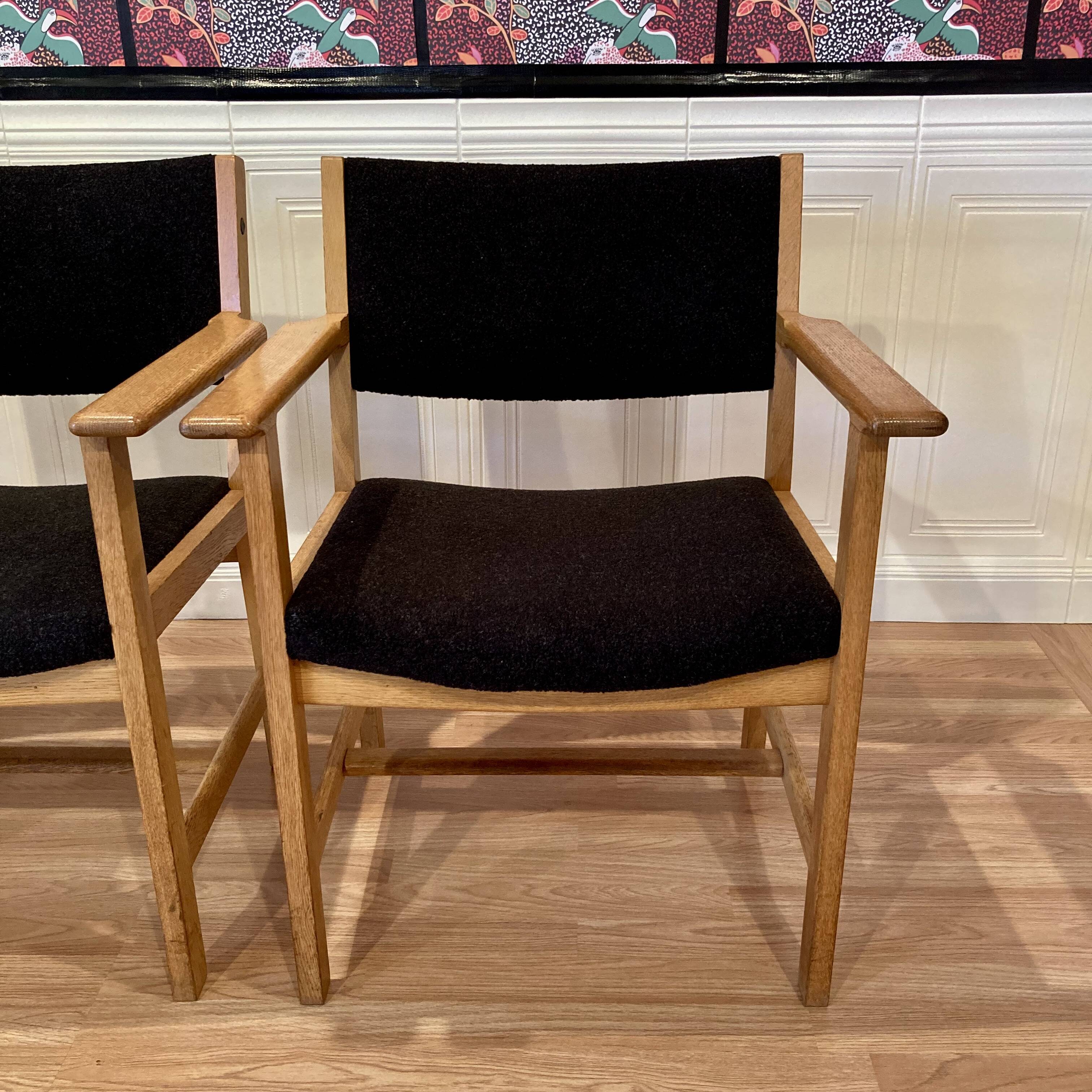 Set of 4 armchairs stamped Hans Wegner "Scandinavian design" 1960.