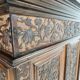 Cabinet colonial sculpté du 19e siècle – Indes orientales néerlandaises