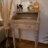 Coiffeuse ancienne relookee