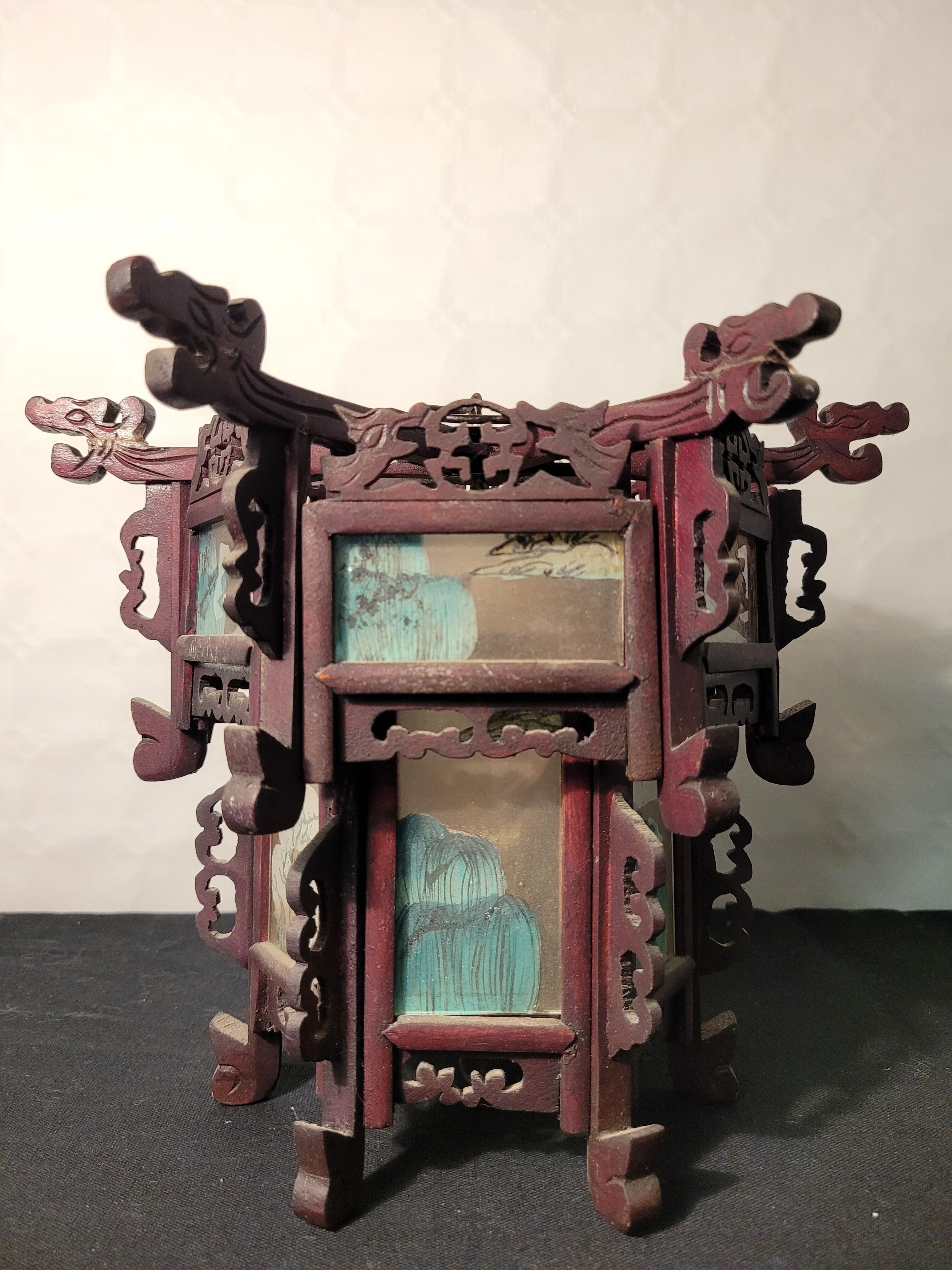 Carved wooden lantern and painted glass - China, Late 19th century