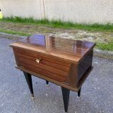 Table de chevet scandinave en palissandre laquée pieds compas doré