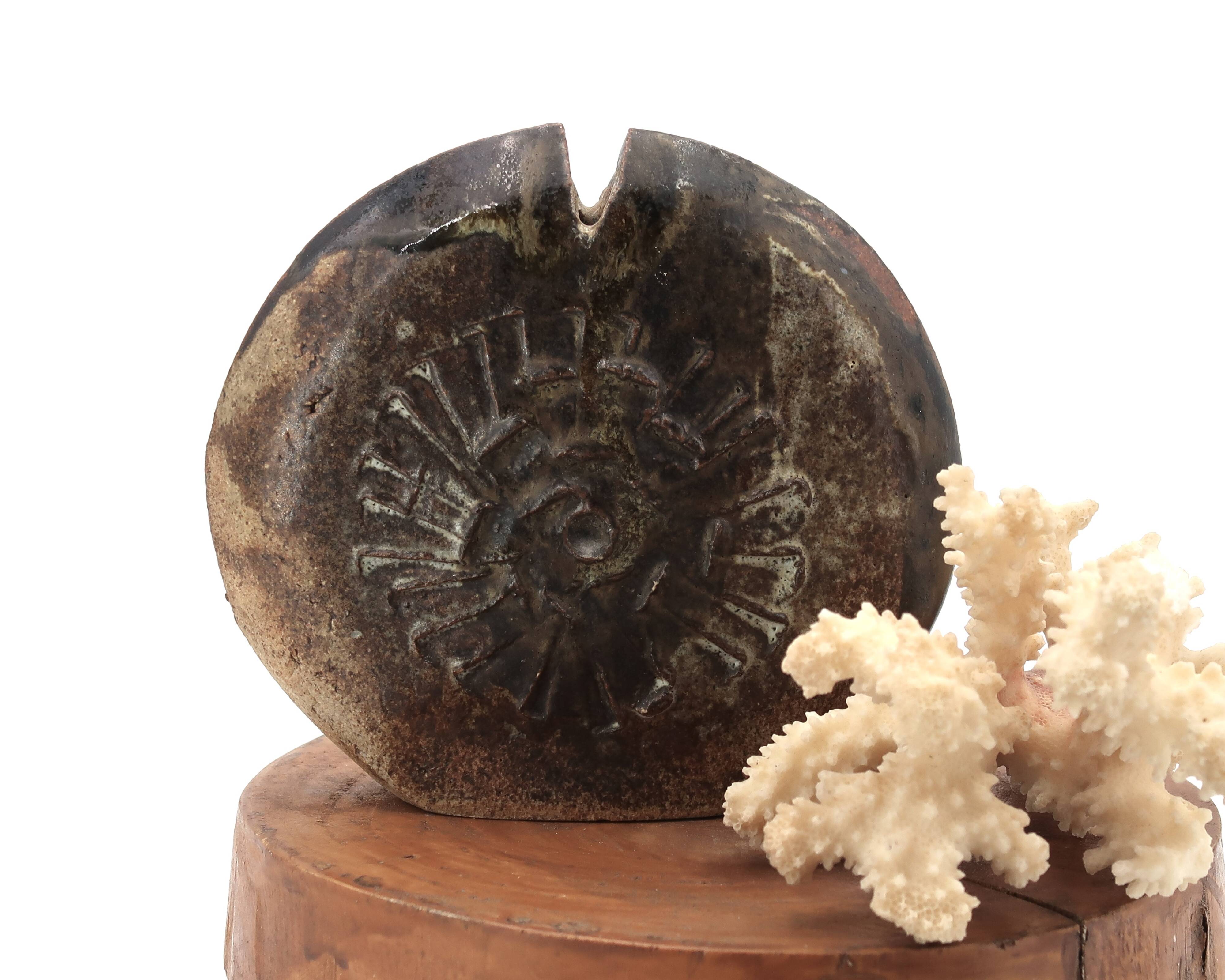 Stoneware lentil vase by Pat Rowland, 1970s