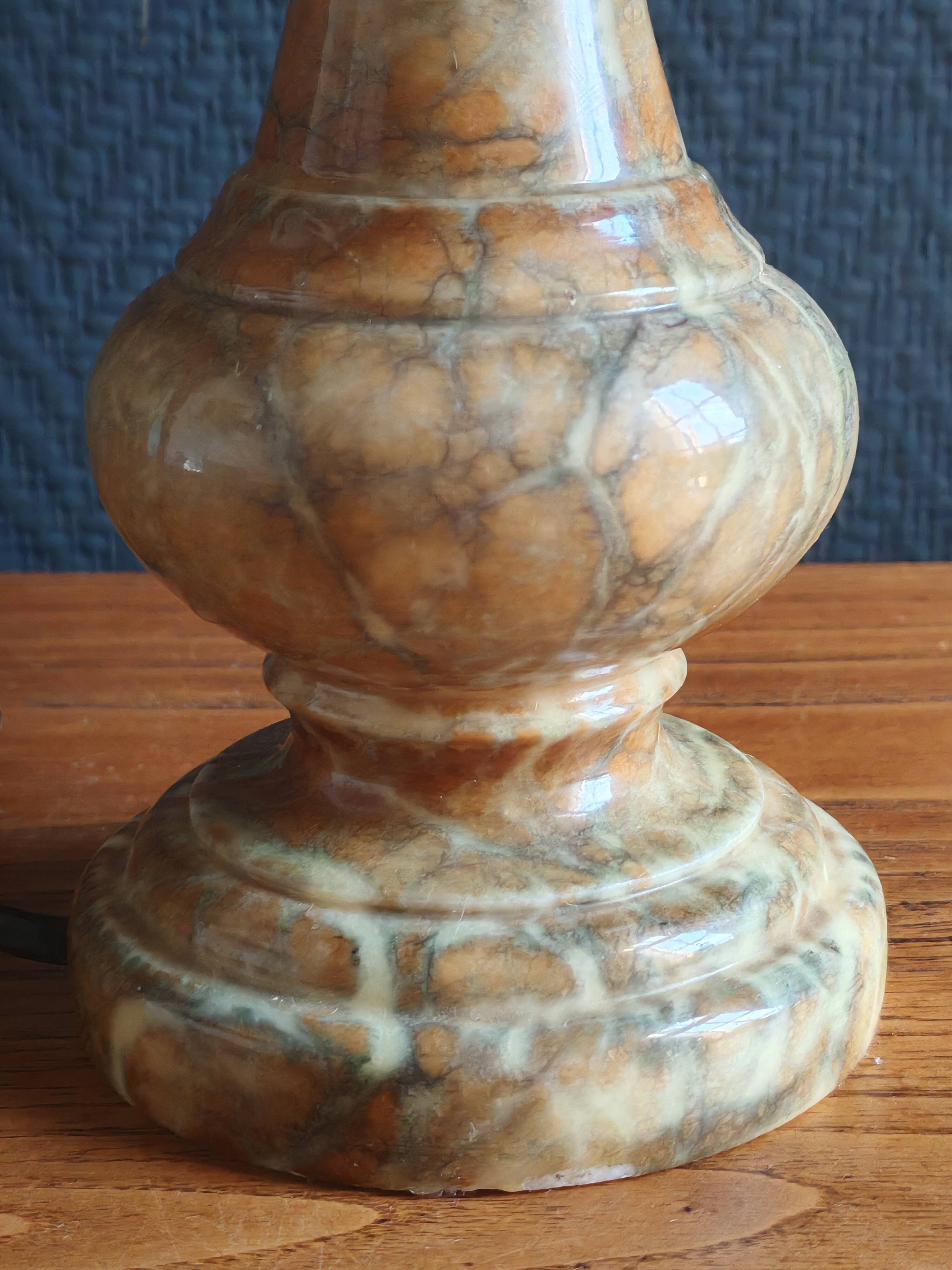 Vintage Table Lamp in Sculpted Alabaster – Base in Natural Stone