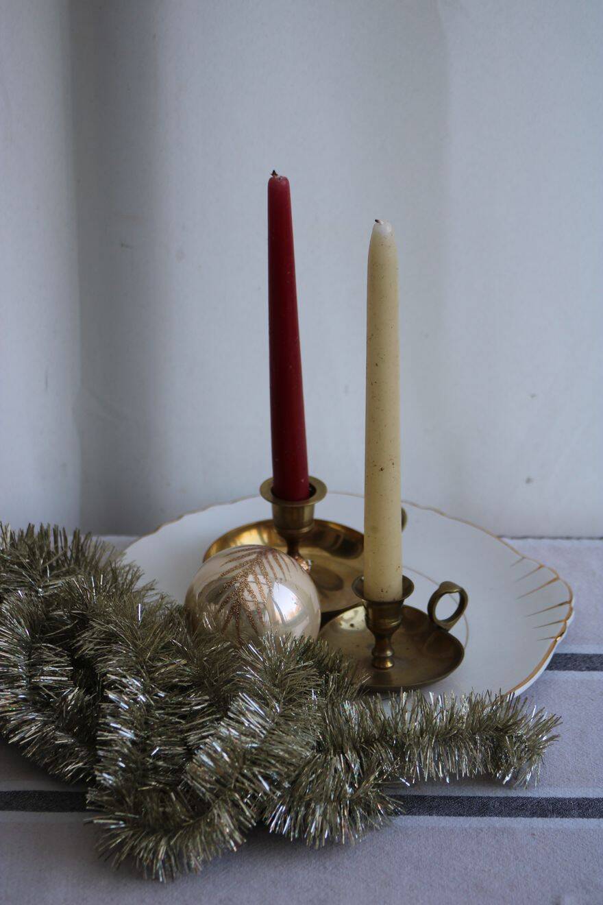 Set of 2 brass candle holders