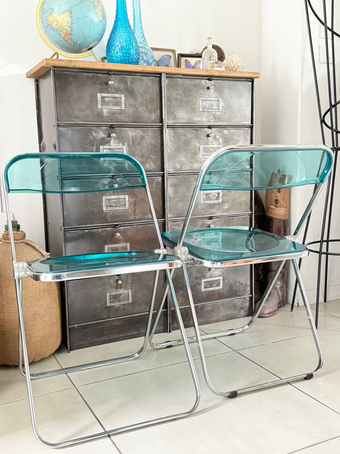 Set of 4 blue Plia folding chairs by Castelli