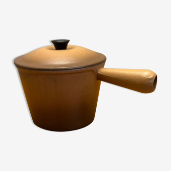 Vintage Le Creuset cast iron fondue pot