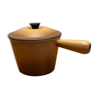 Vintage Le Creuset cast iron fondue pot