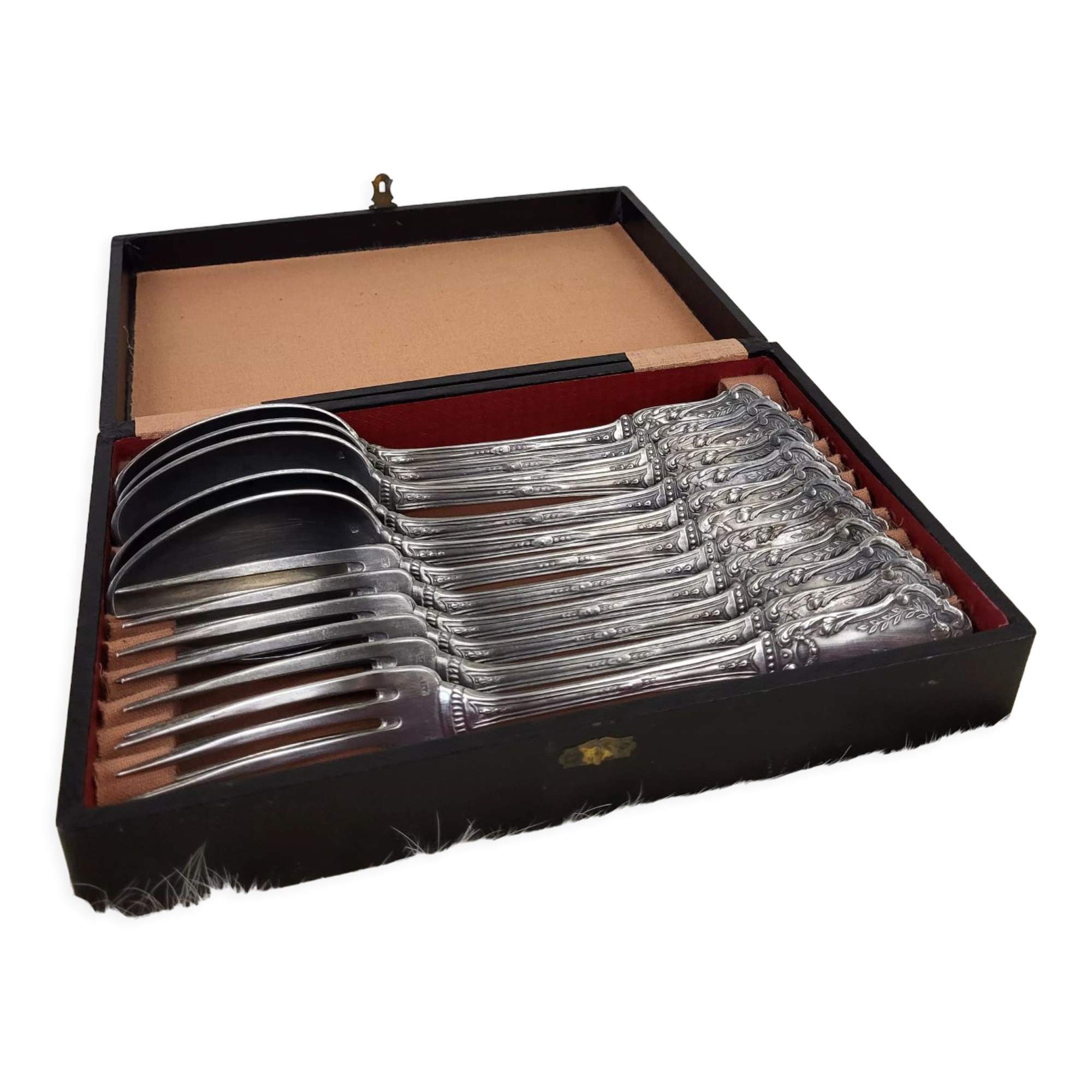 12 covers Silver metal