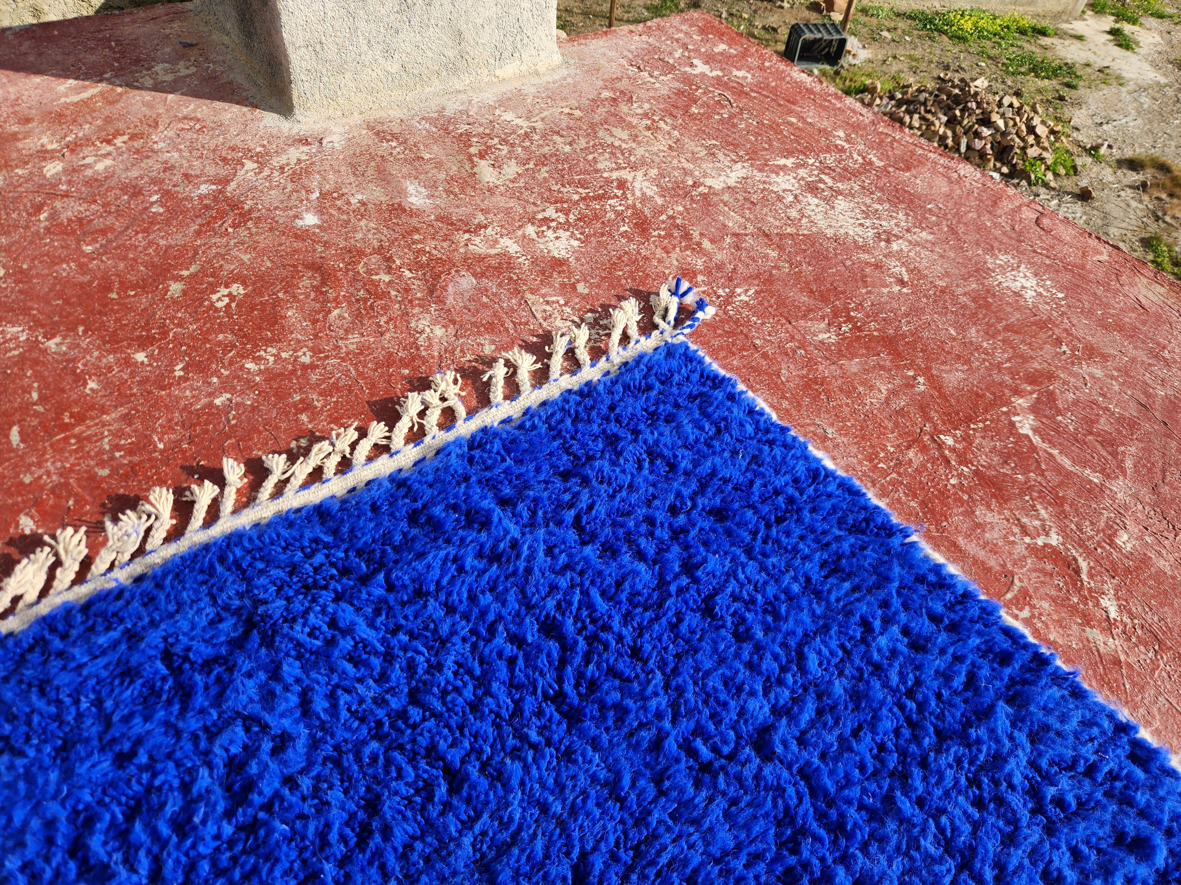 Large Beni Ouarain Berber rug in Majorelle blue, 300x200 cm – thick wool