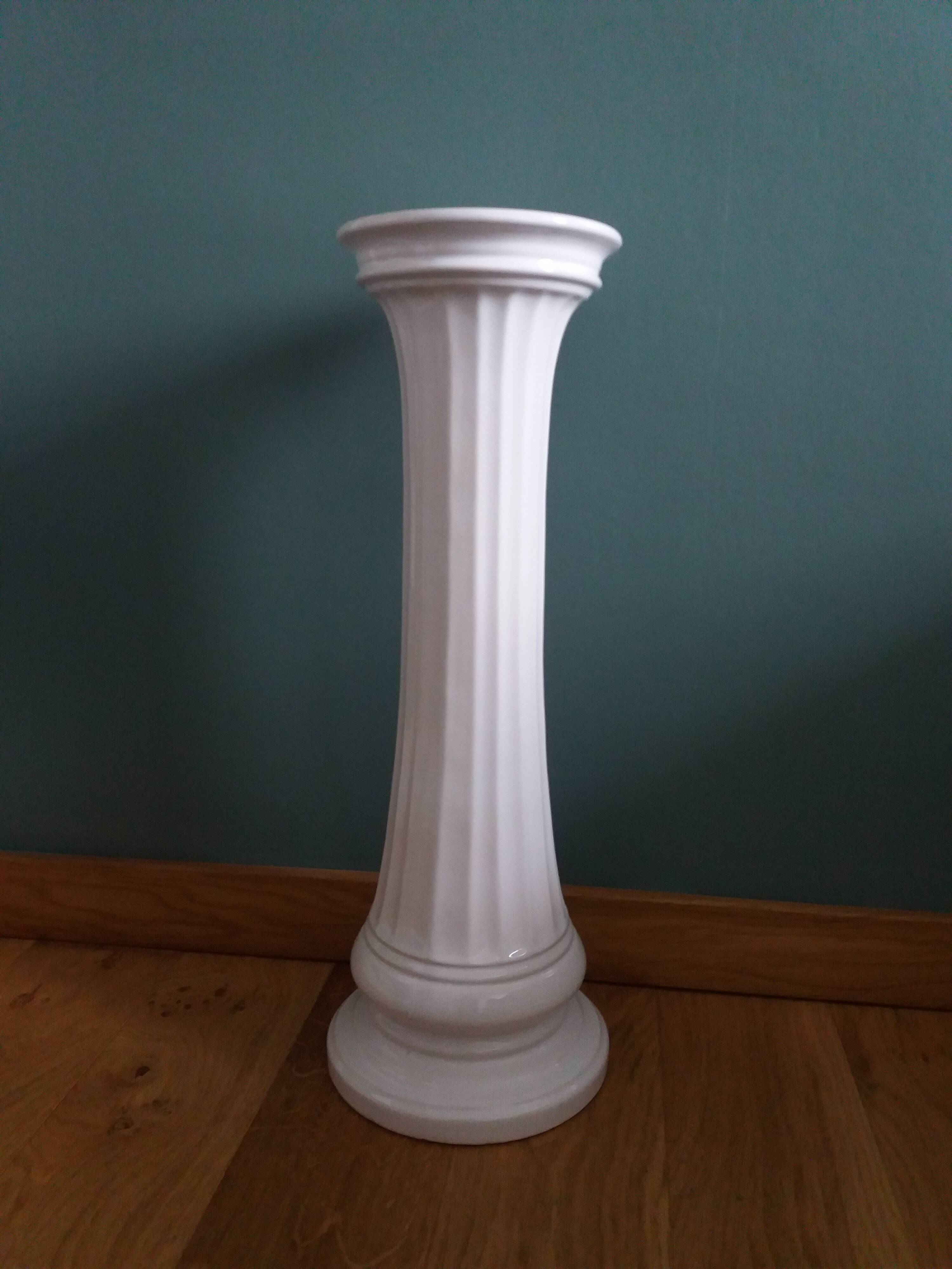 Ceramic column