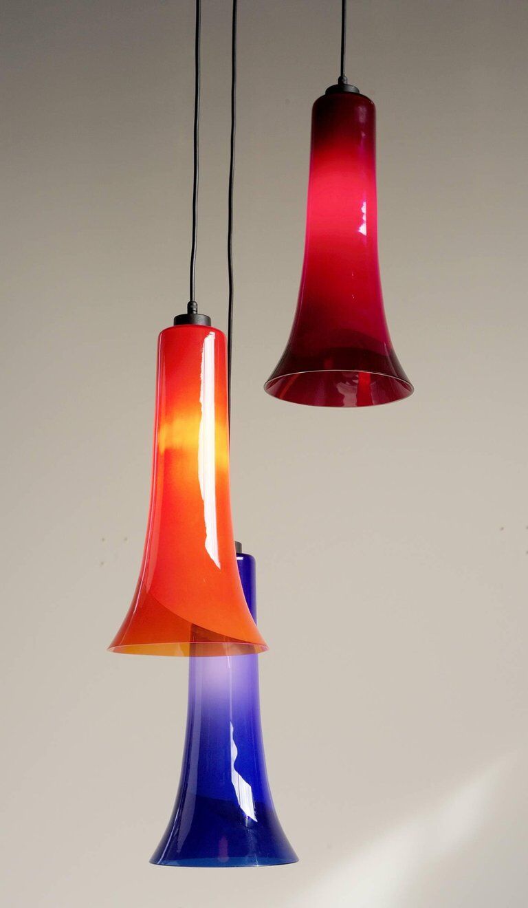 Suspended glass 1960