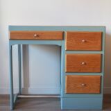 Children's desk