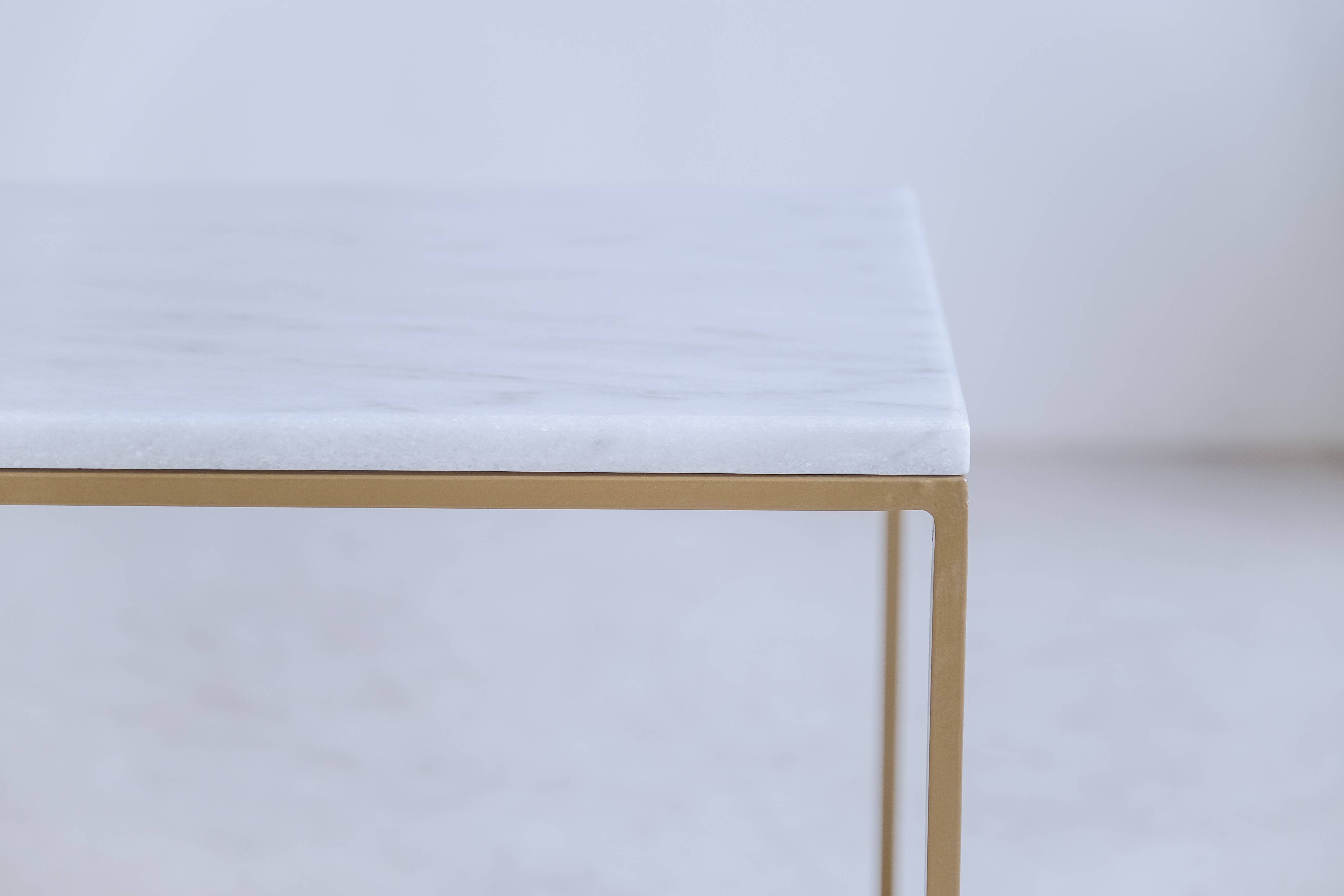 Rectangular coffee table in white Marble Ibiza, gilded base L120xP60xH40.