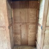 Armoire parisienne